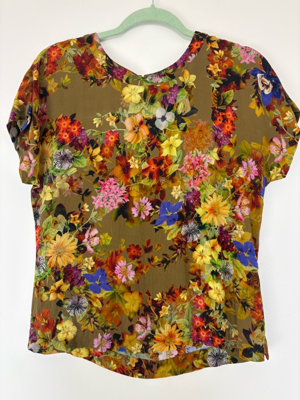 Banana republic silk XS Floral Short-Sleeve Blouse in Olive
